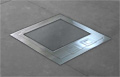 Flush finish stainless steel floor box cover